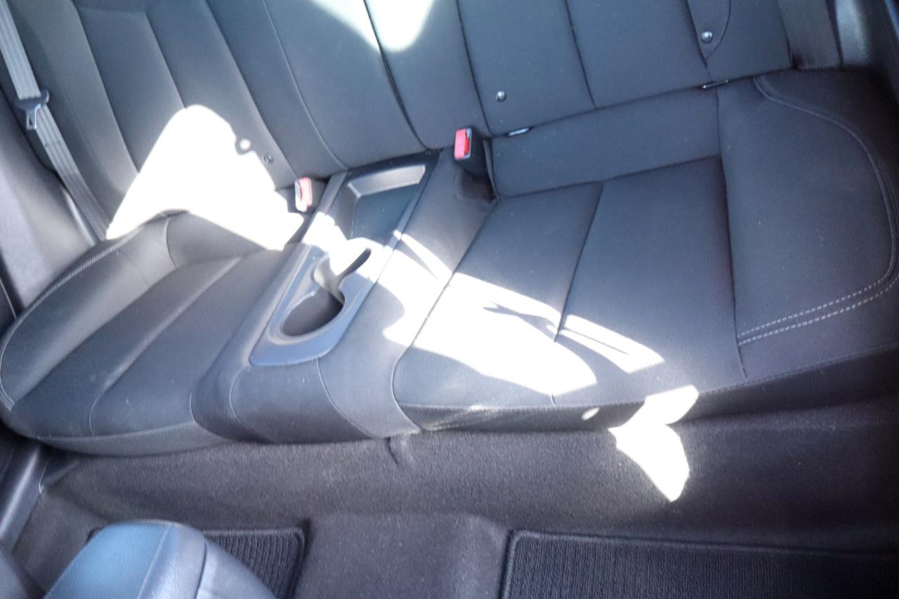 Hyundai Veloster 3dr Cpe Auto 2016