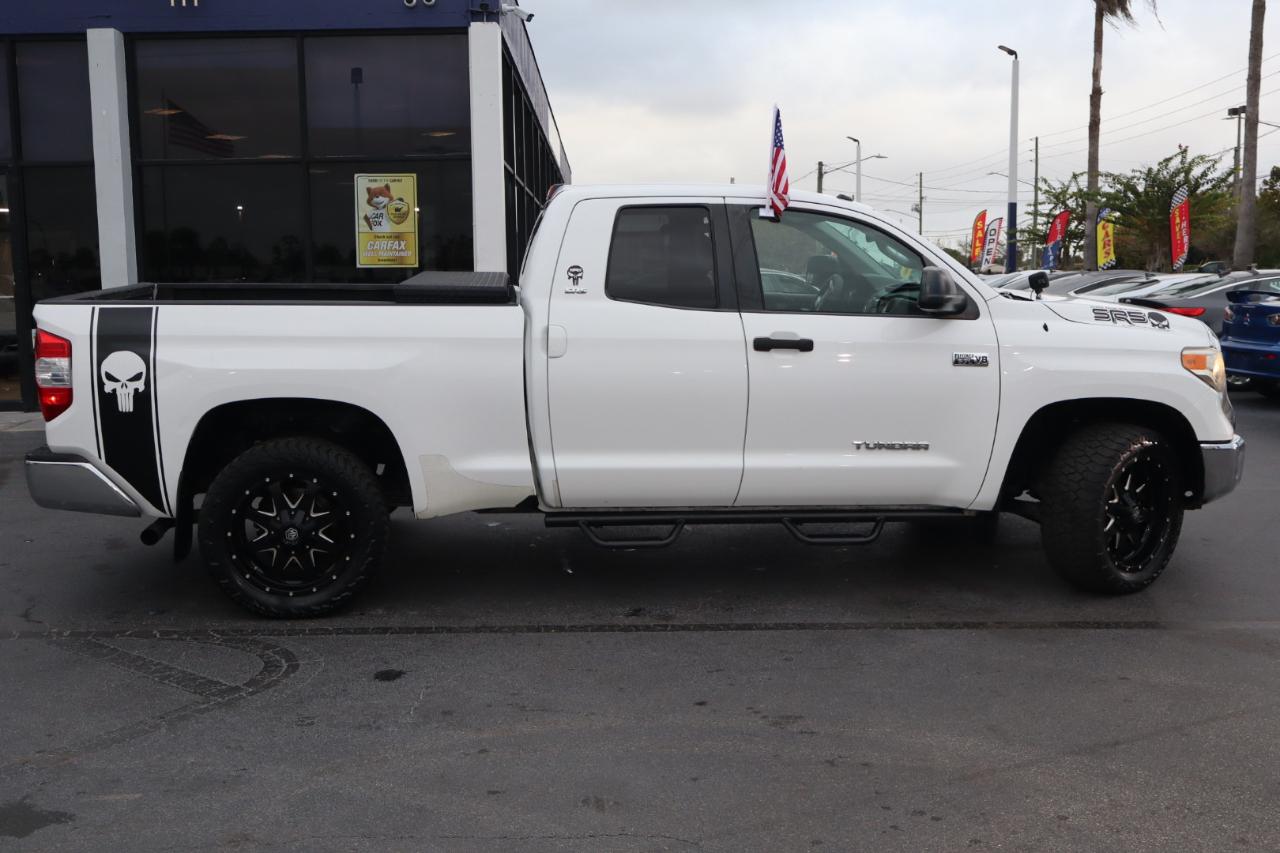 Toyota Tundra 4WD Truck Double Cab 5.7L FFV V8 6-Spd AT SR5 (Natl) 2016