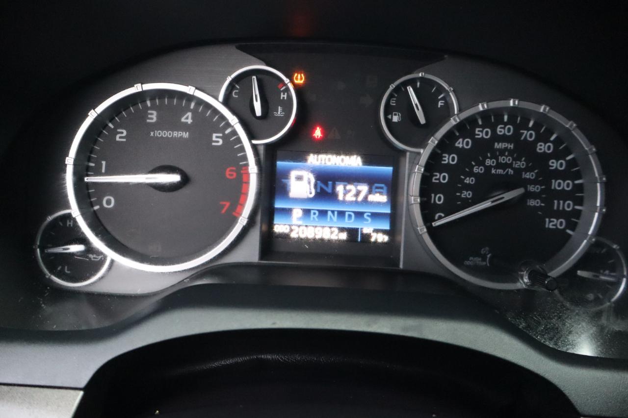 Toyota Tundra 4WD Truck Double Cab 5.7L FFV V8 6-Spd AT SR5 (Natl) 2016