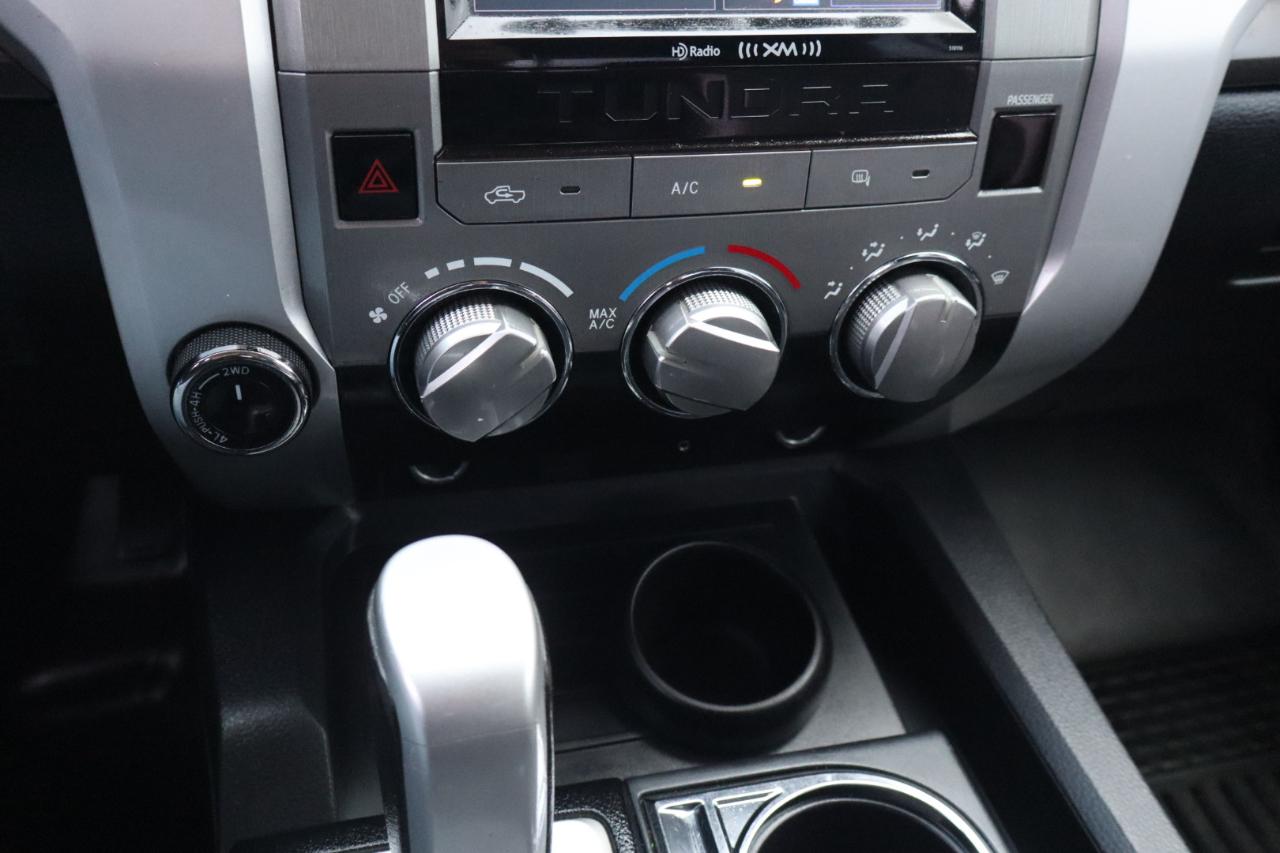 Toyota Tundra 4WD Truck Double Cab 5.7L FFV V8 6-Spd AT SR5 (Natl) 2016