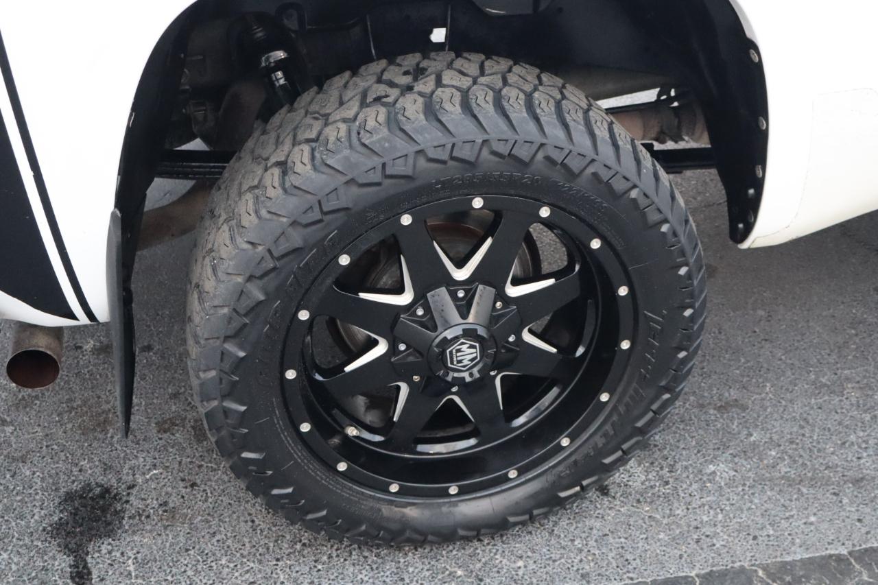 Toyota Tundra 4WD Truck Double Cab 5.7L FFV V8 6-Spd AT SR5 (Natl) 2016