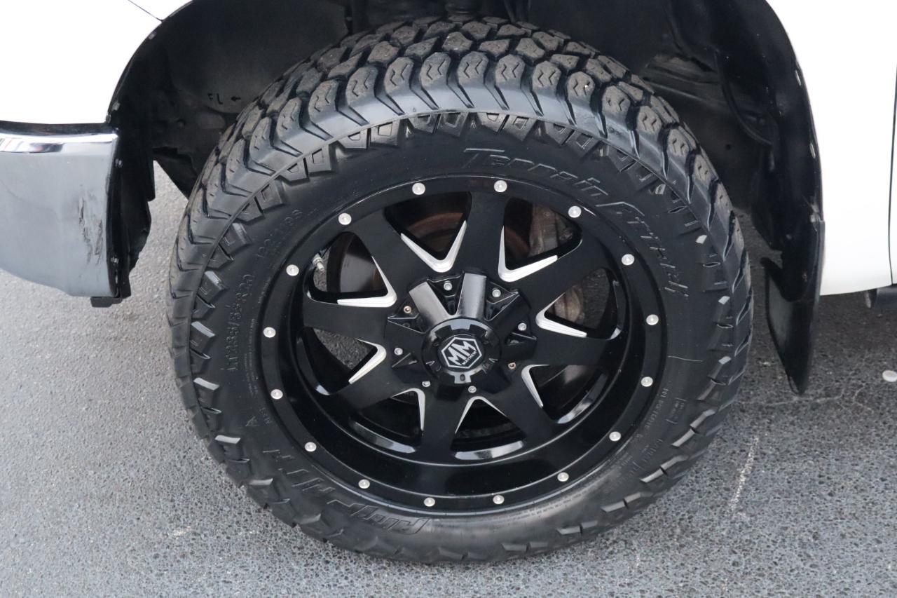 Toyota Tundra 4WD Truck Double Cab 5.7L FFV V8 6-Spd AT SR5 (Natl) 2016