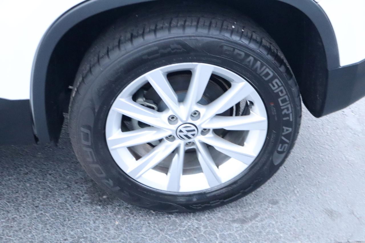 Volkswagen Tiguan Limited 2.0T FWD 2018