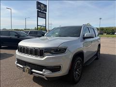 2022 Jeep Wagoneer 