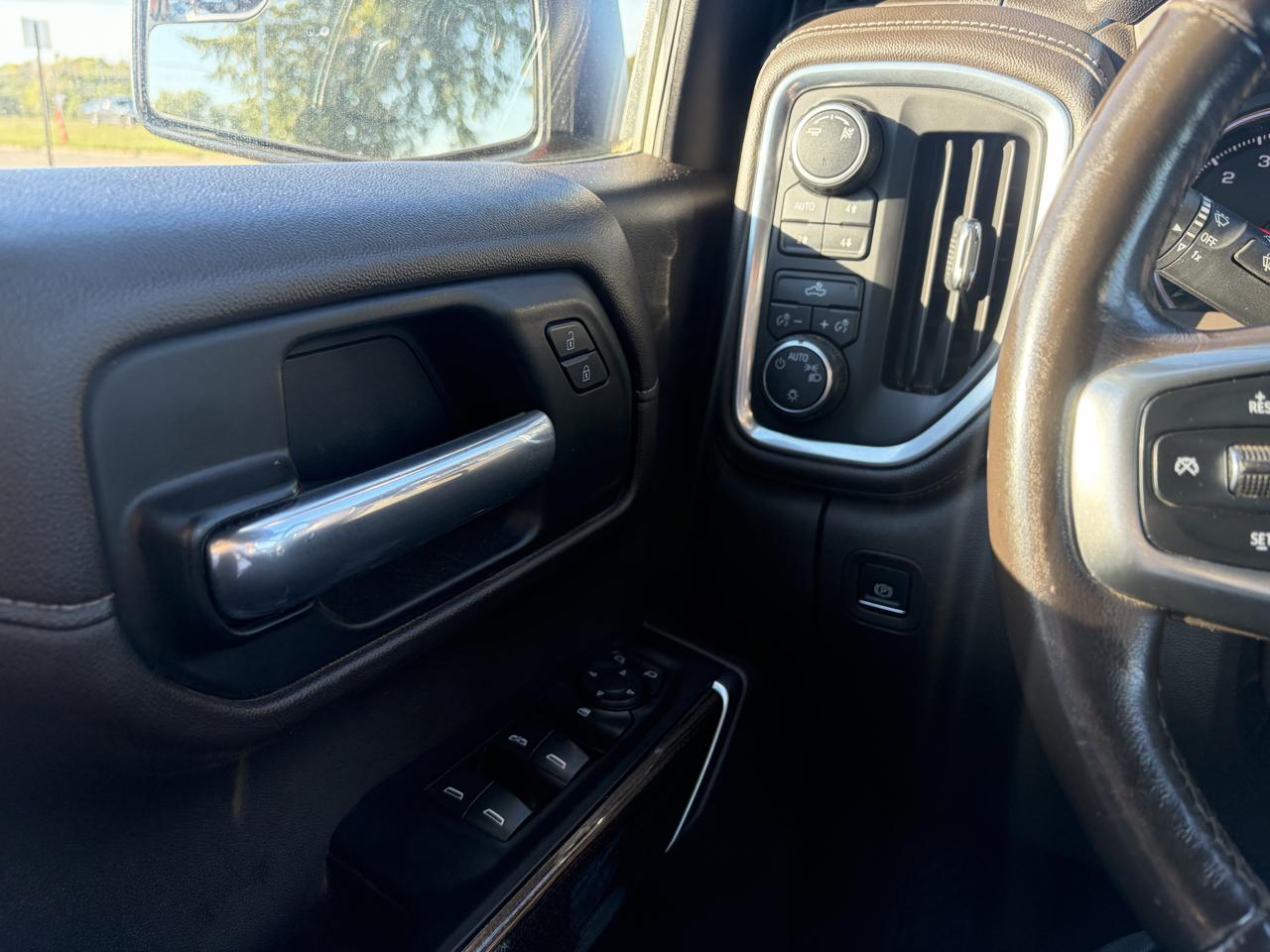 Chevrolet Silverado 1500 4WD Crew Cab 147" LT 2019