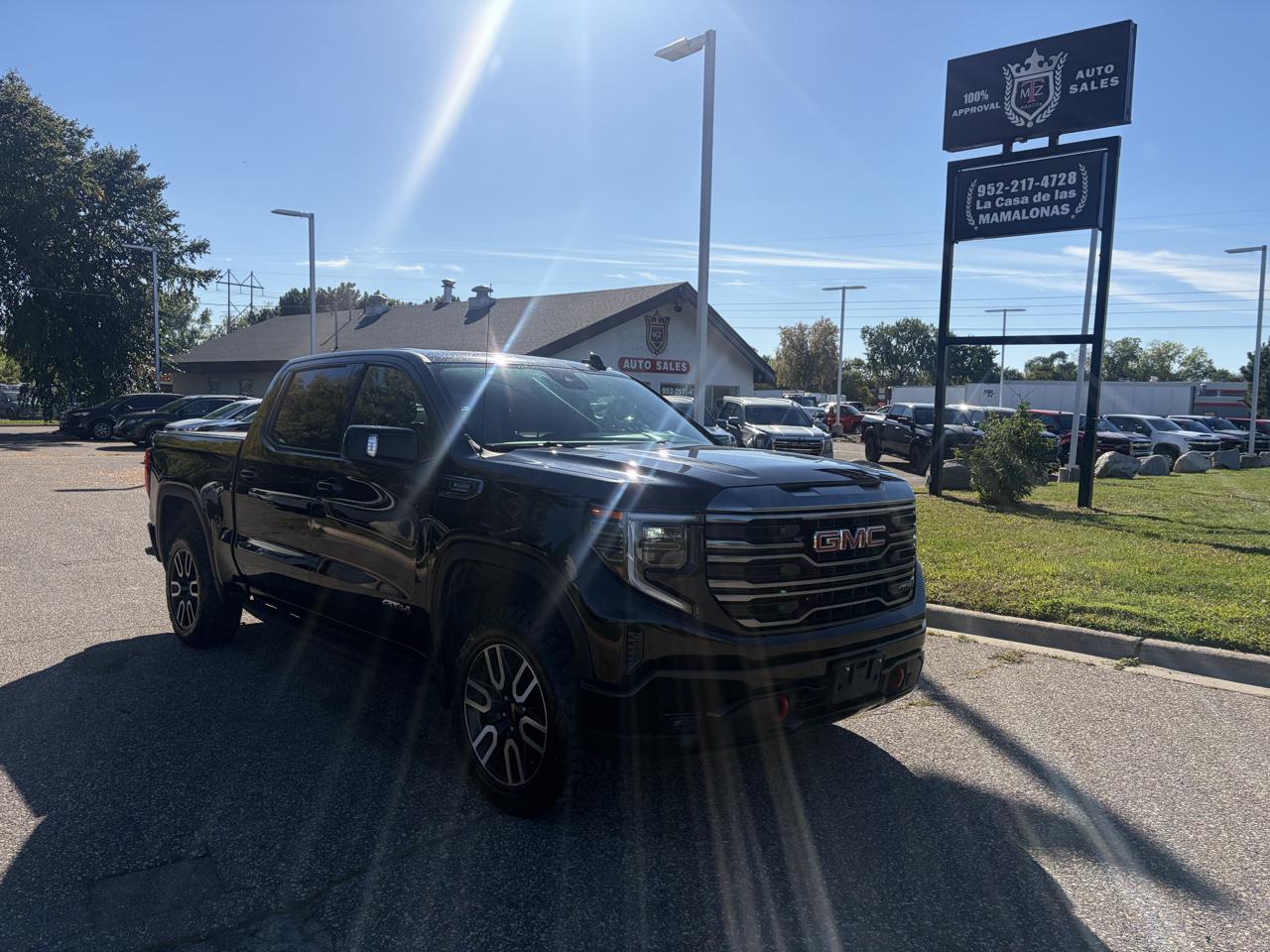GMC Sierra 1500 4WD Crew Cab 147" AT4 2022