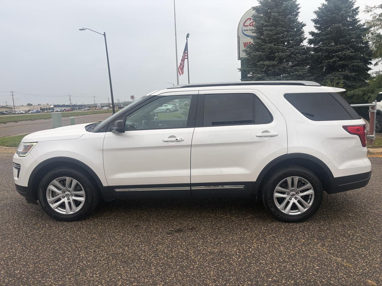 Ford Explorer XLT 4WD 2018