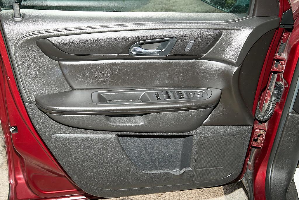 GMC Acadia photo 10