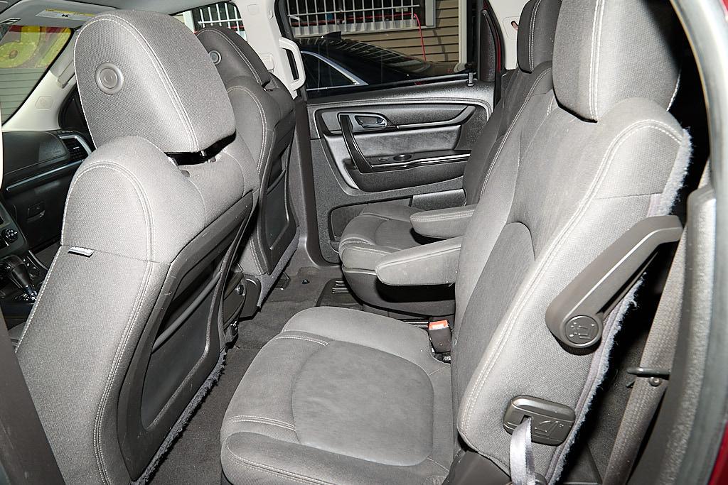 GMC Acadia photo 22
