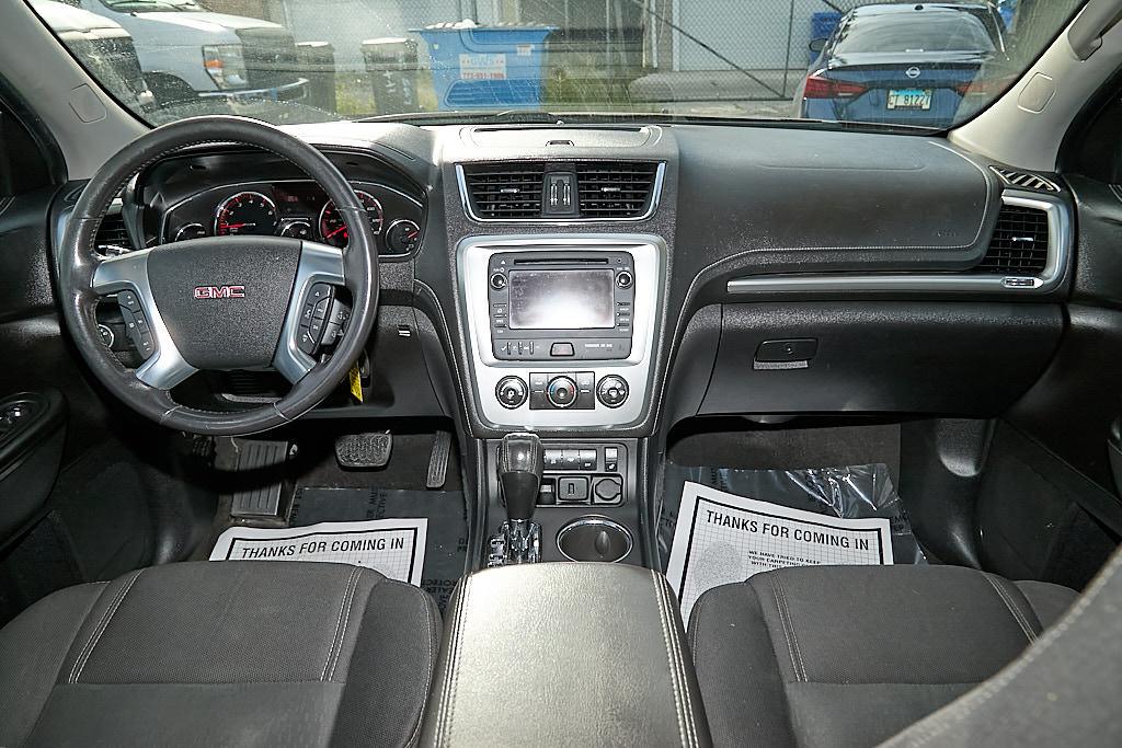 GMC Acadia photo 25