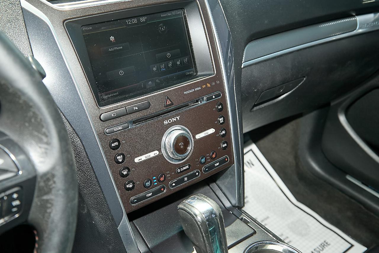 Ford Explorer photo 15