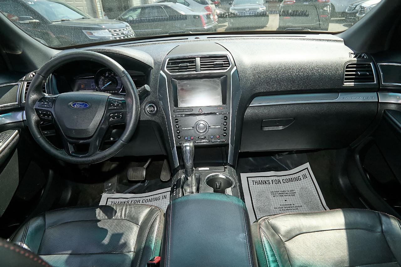 Ford Explorer photo 24