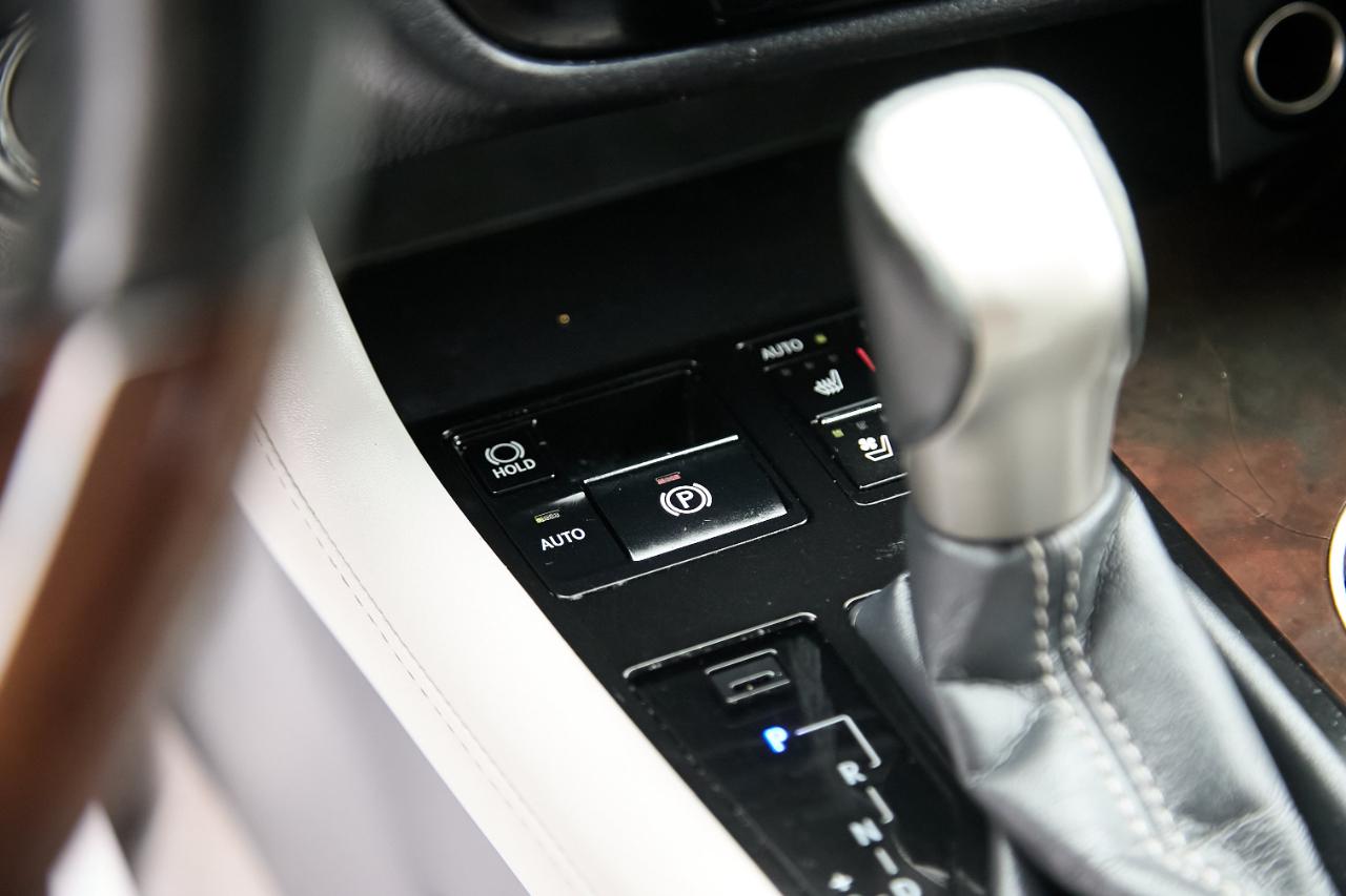 Lexus RX photo 20