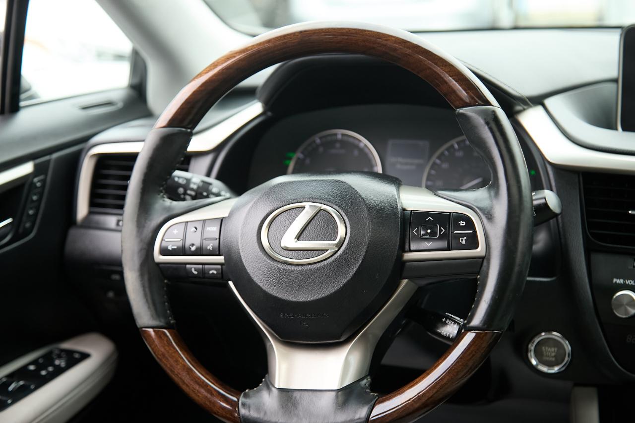 Lexus RX photo 28