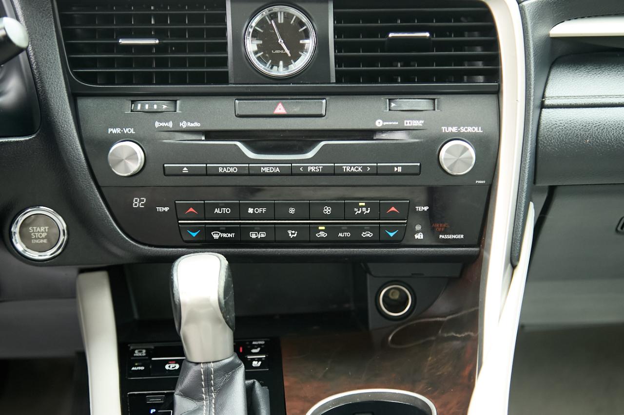 Lexus RX photo 31