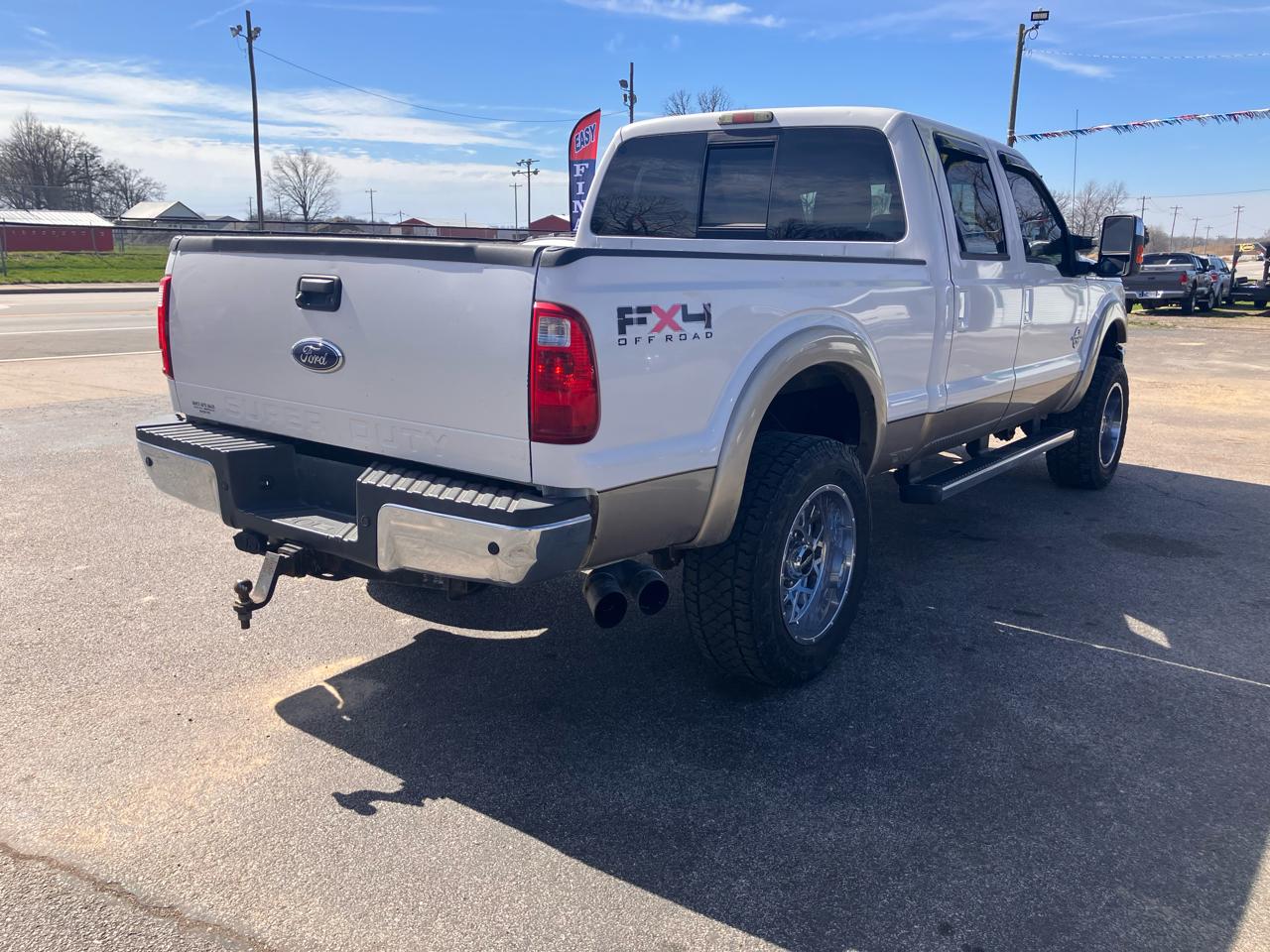 Ford F-350 SD Lariat Crew Cab Short Bed 4WD 2011