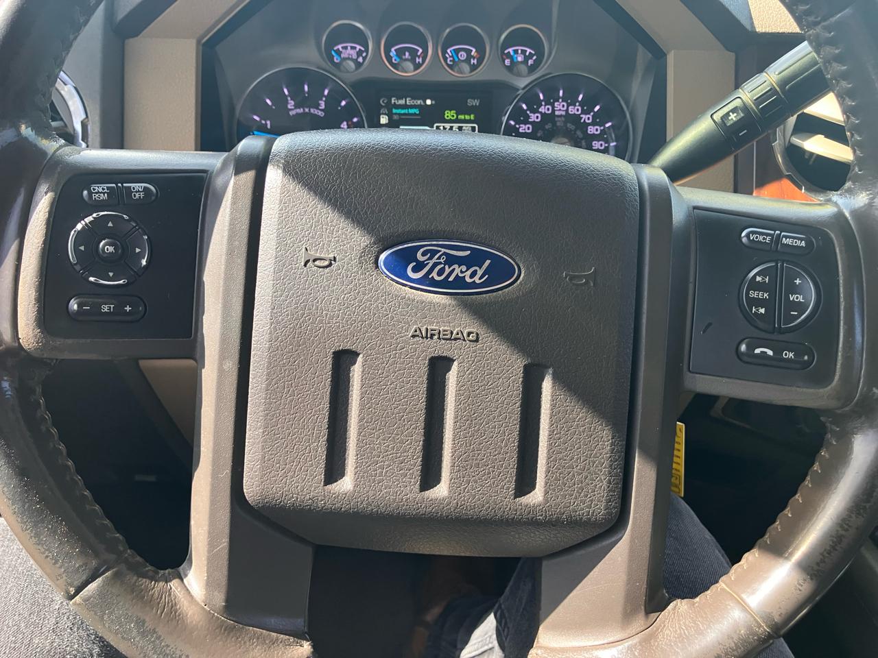 Ford F-350 SD Lariat Crew Cab Short Bed 4WD 2011