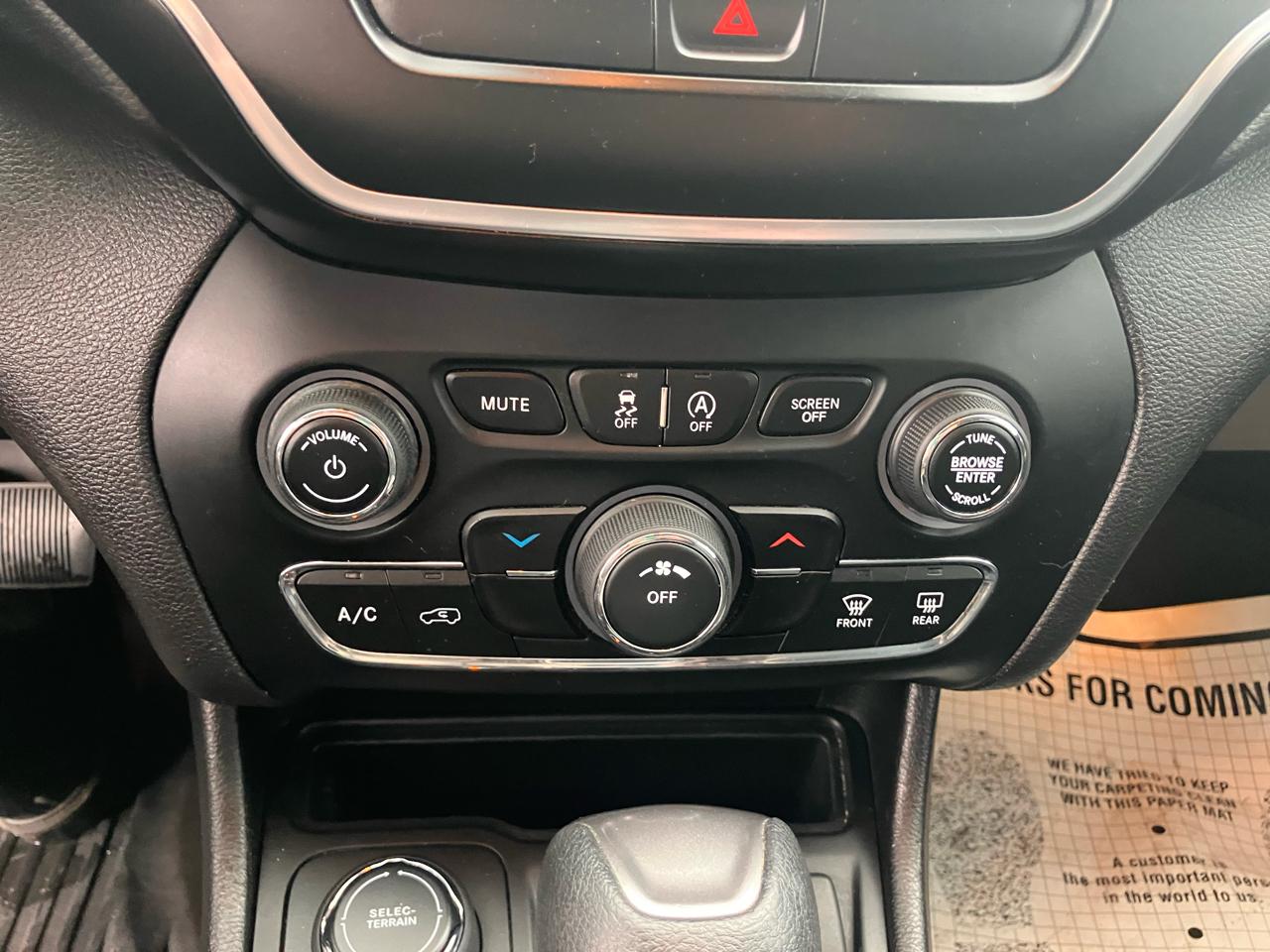 Jeep Cherokee Latitude Plus 4WD 2019