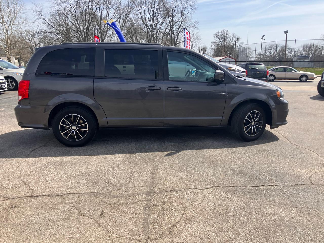 Dodge Grand Caravan SE 2019