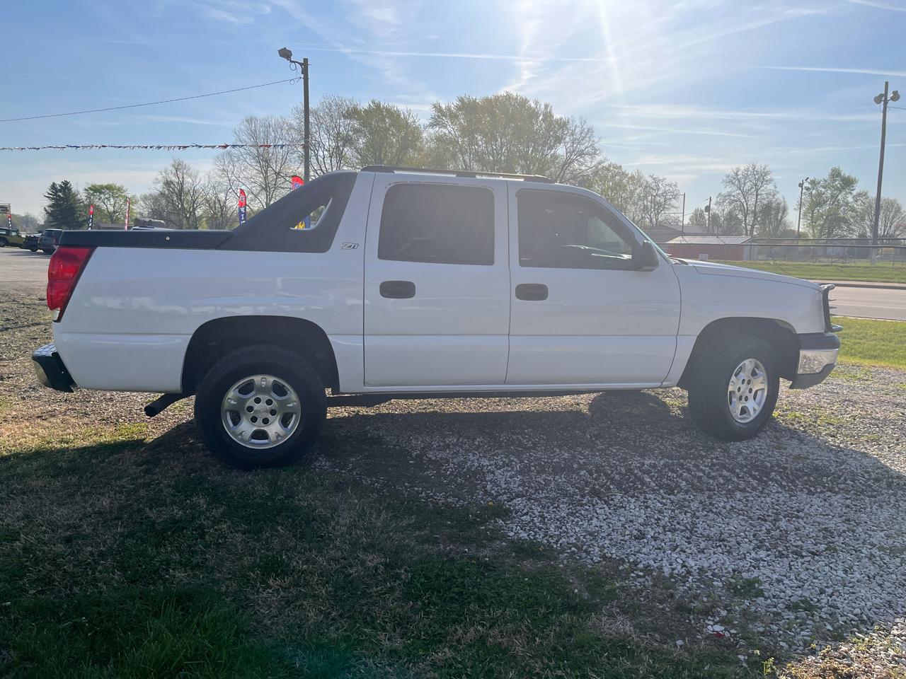 Chevrolet Avalanche 1500 4WD 2004