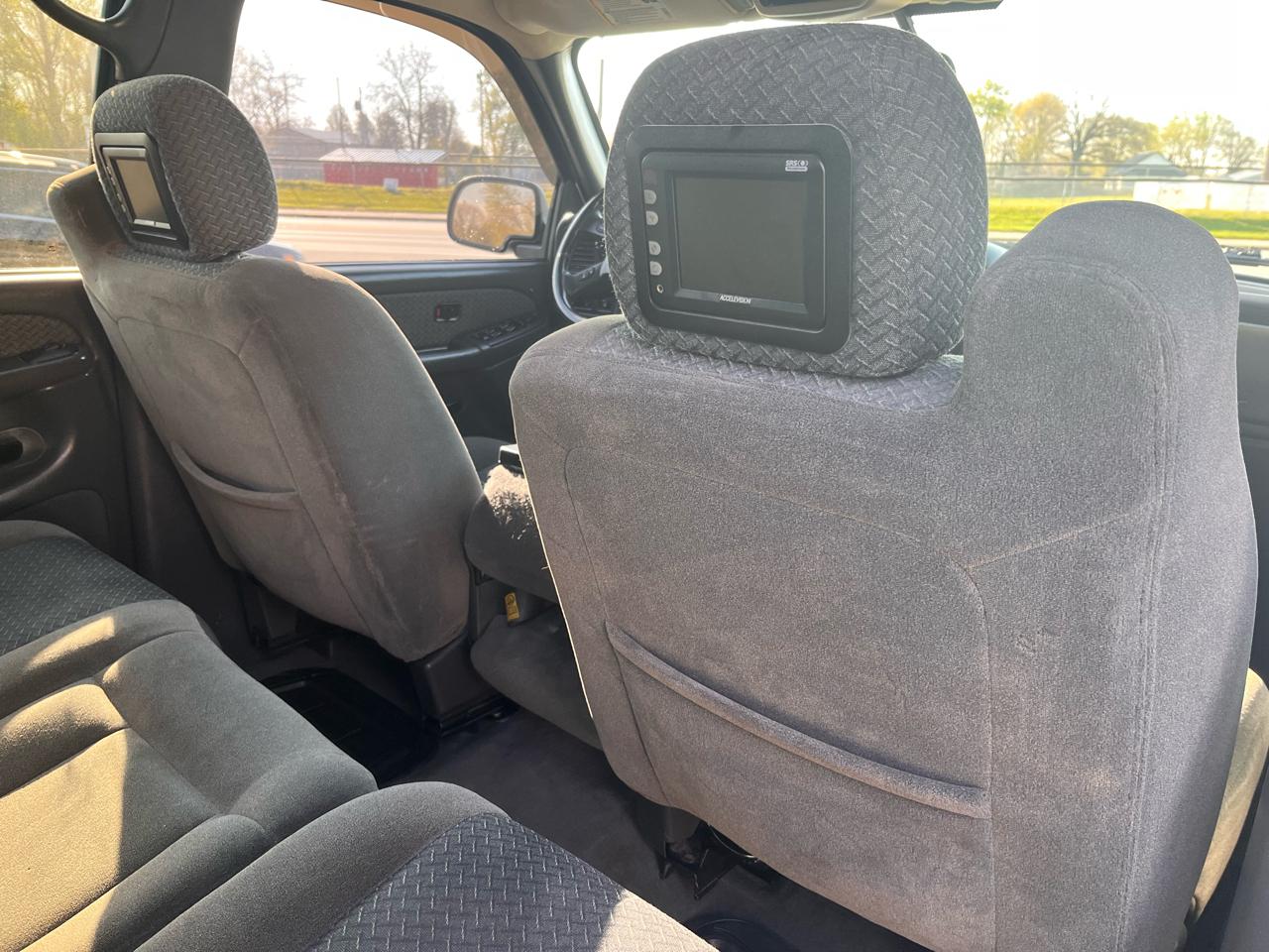 Chevrolet Avalanche 1500 4WD 2004
