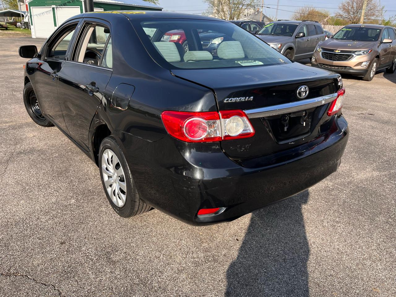 Toyota Corolla L 4D Sedan at 2013