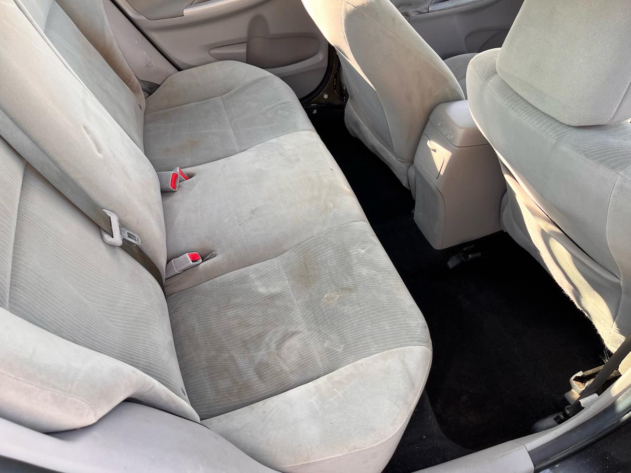 Toyota Corolla L 4D Sedan at 2013