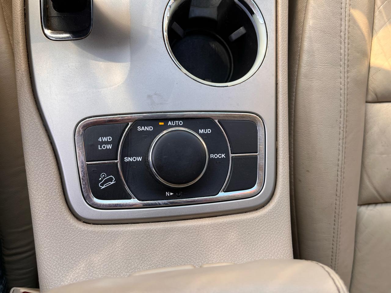 Jeep Grand Cherokee  2014