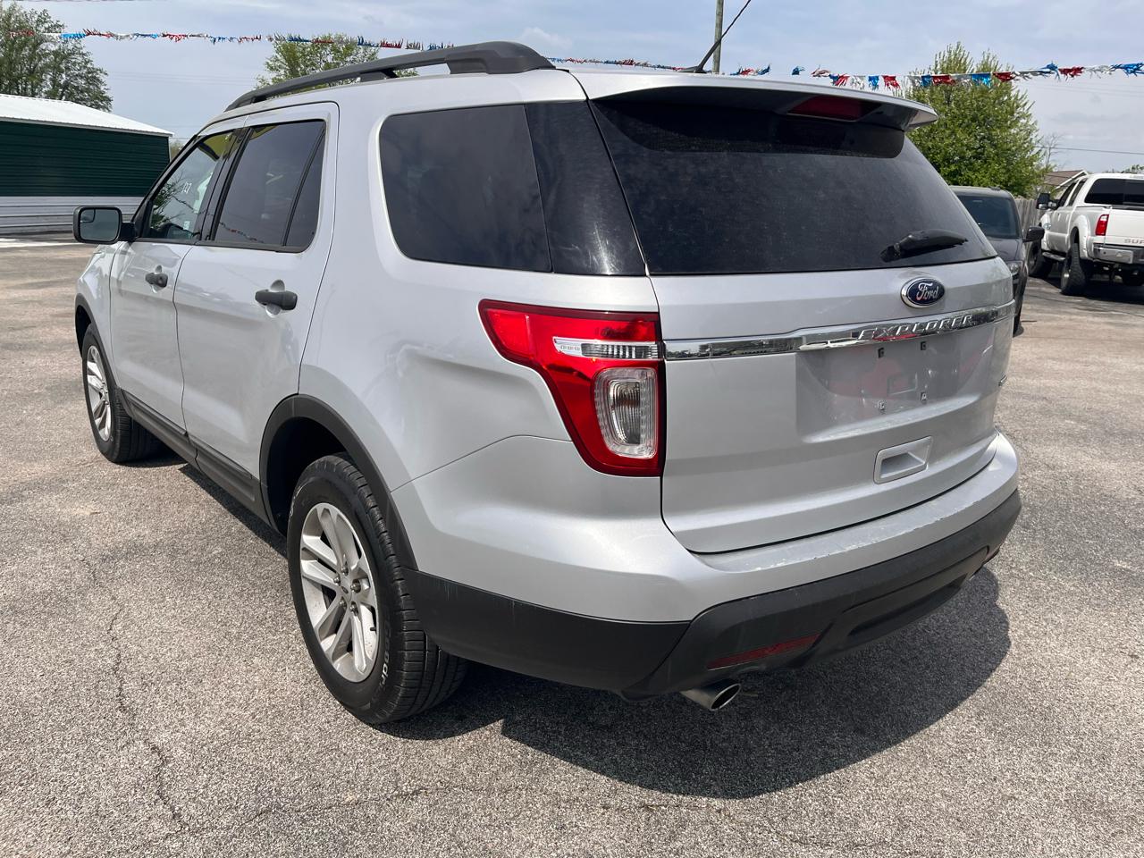 Ford Explorer Base 4WD 2015