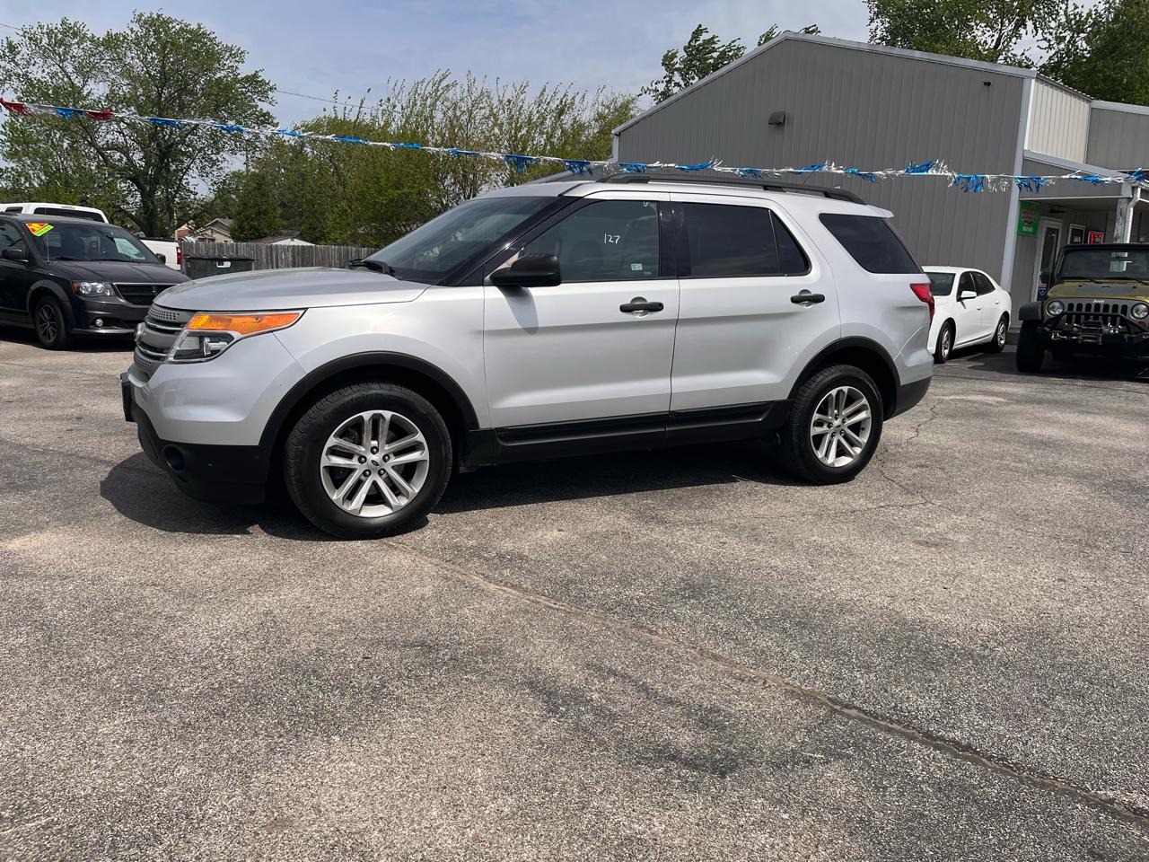 Ford Explorer Base 4WD 2015