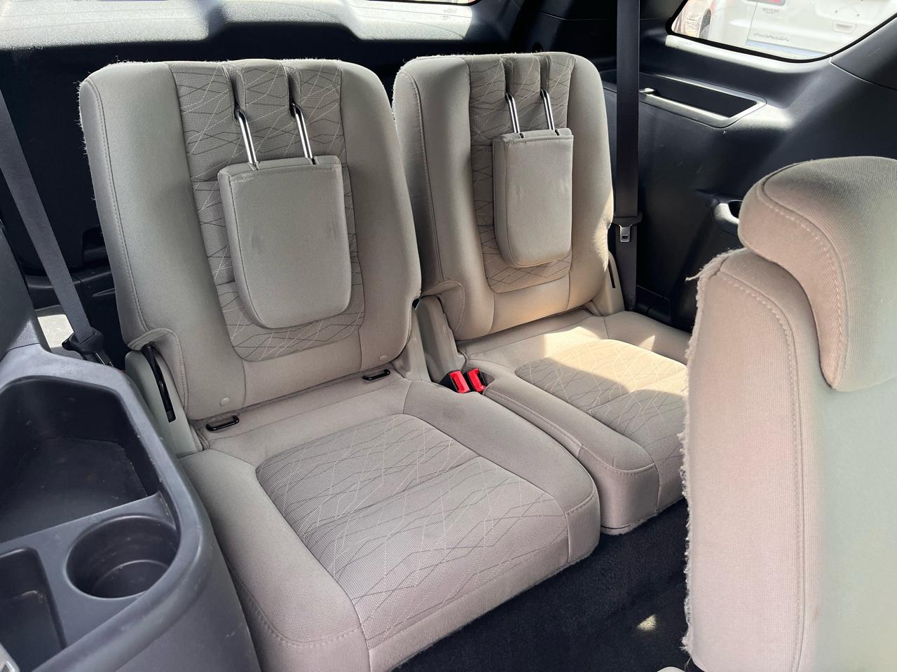 Ford Explorer Base 4WD 2015