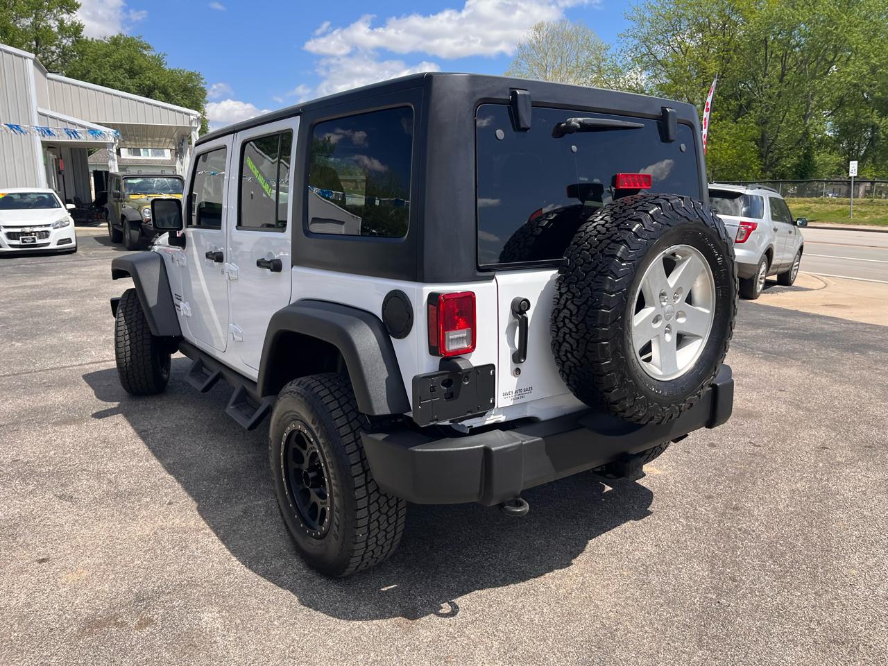 Jeep Wrangler Unlimited Sport 4WD 2017