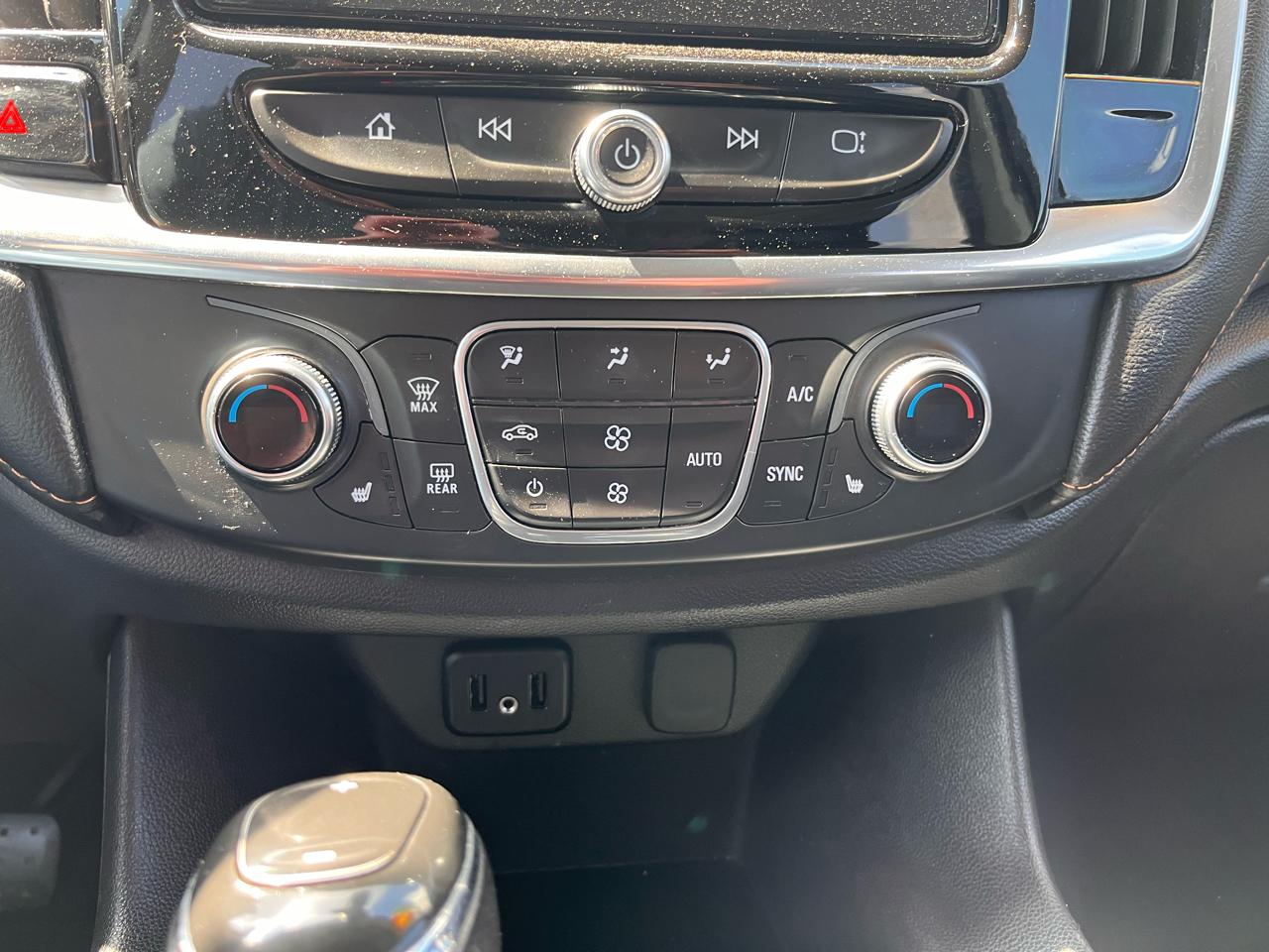 Chevrolet Traverse LT Leather FWD 2019