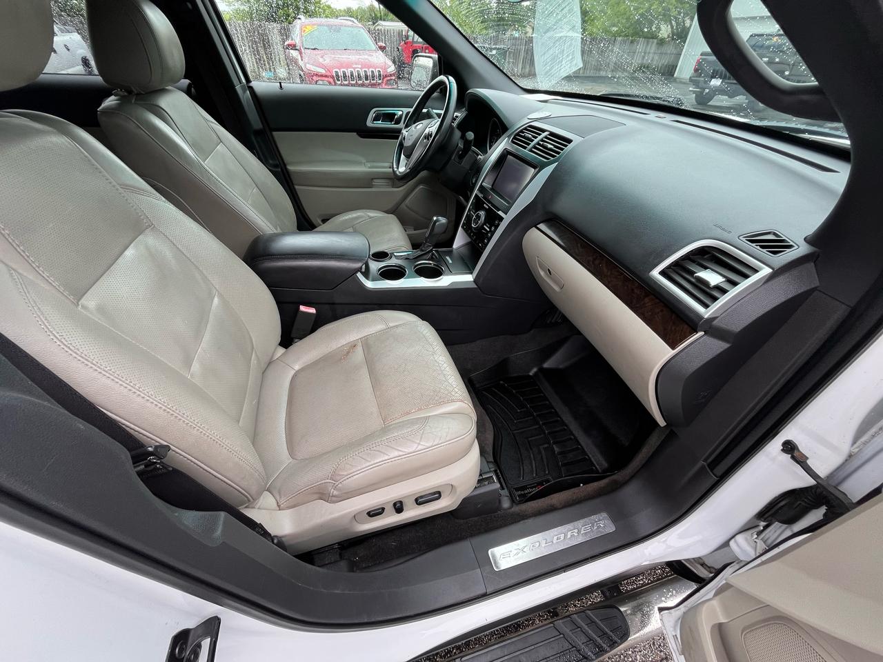 Ford Explorer Limited FWD 2013