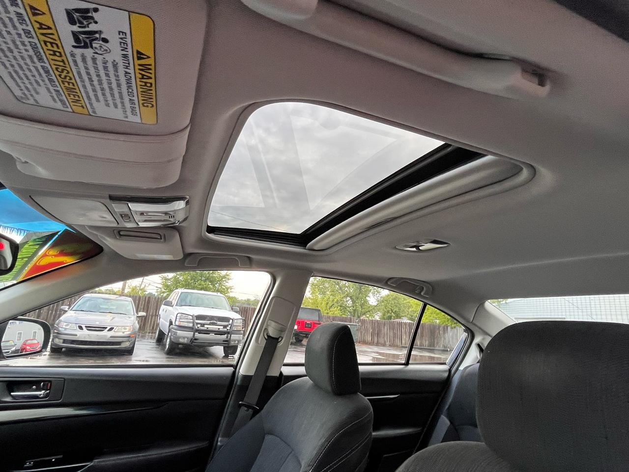 Subaru Legacy 2.5i Premium 2013