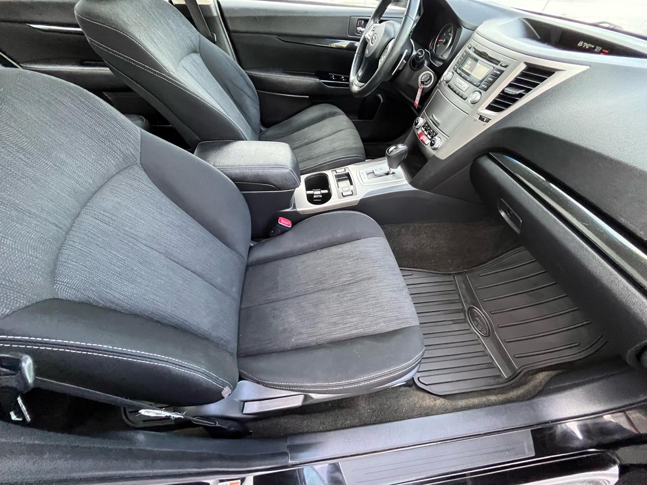 Subaru Legacy 2.5i Premium 2013
