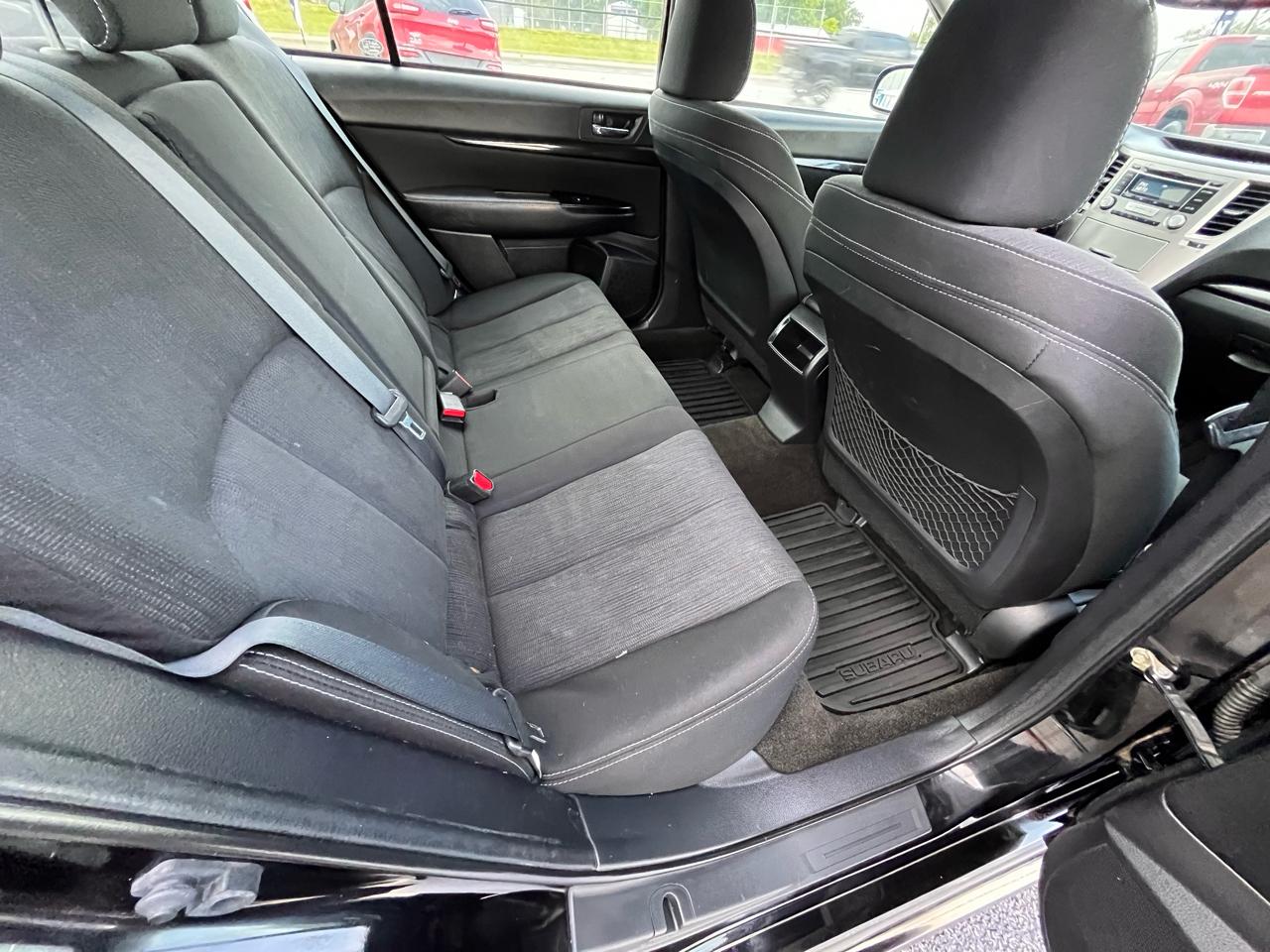Subaru Legacy 2.5i Premium 2013