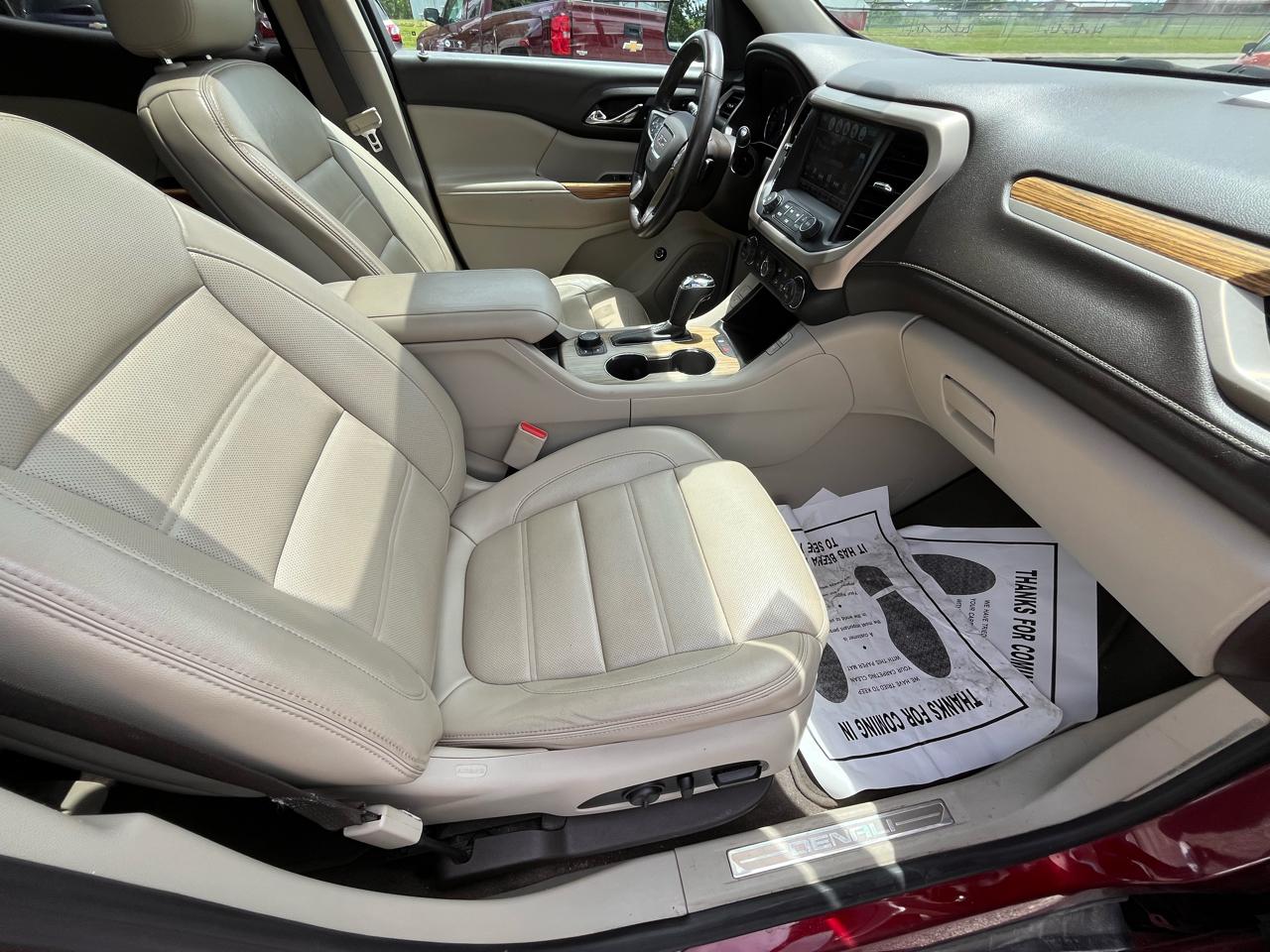 GMC Acadia Denali 2017