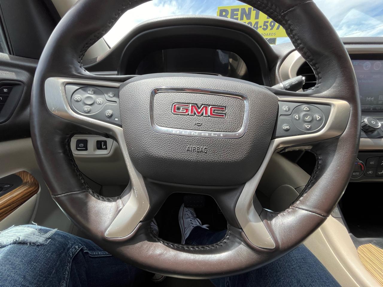 GMC Acadia Denali 2017