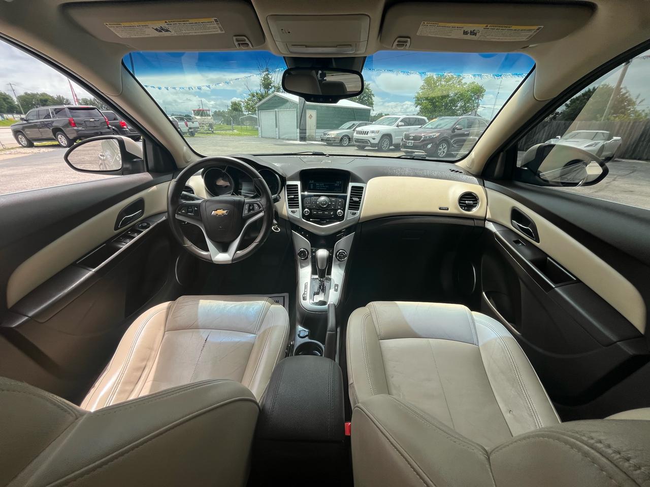 Chevrolet Cruze 2LT 2011
