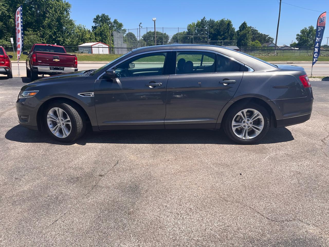 Ford Taurus SEL FWD 2018