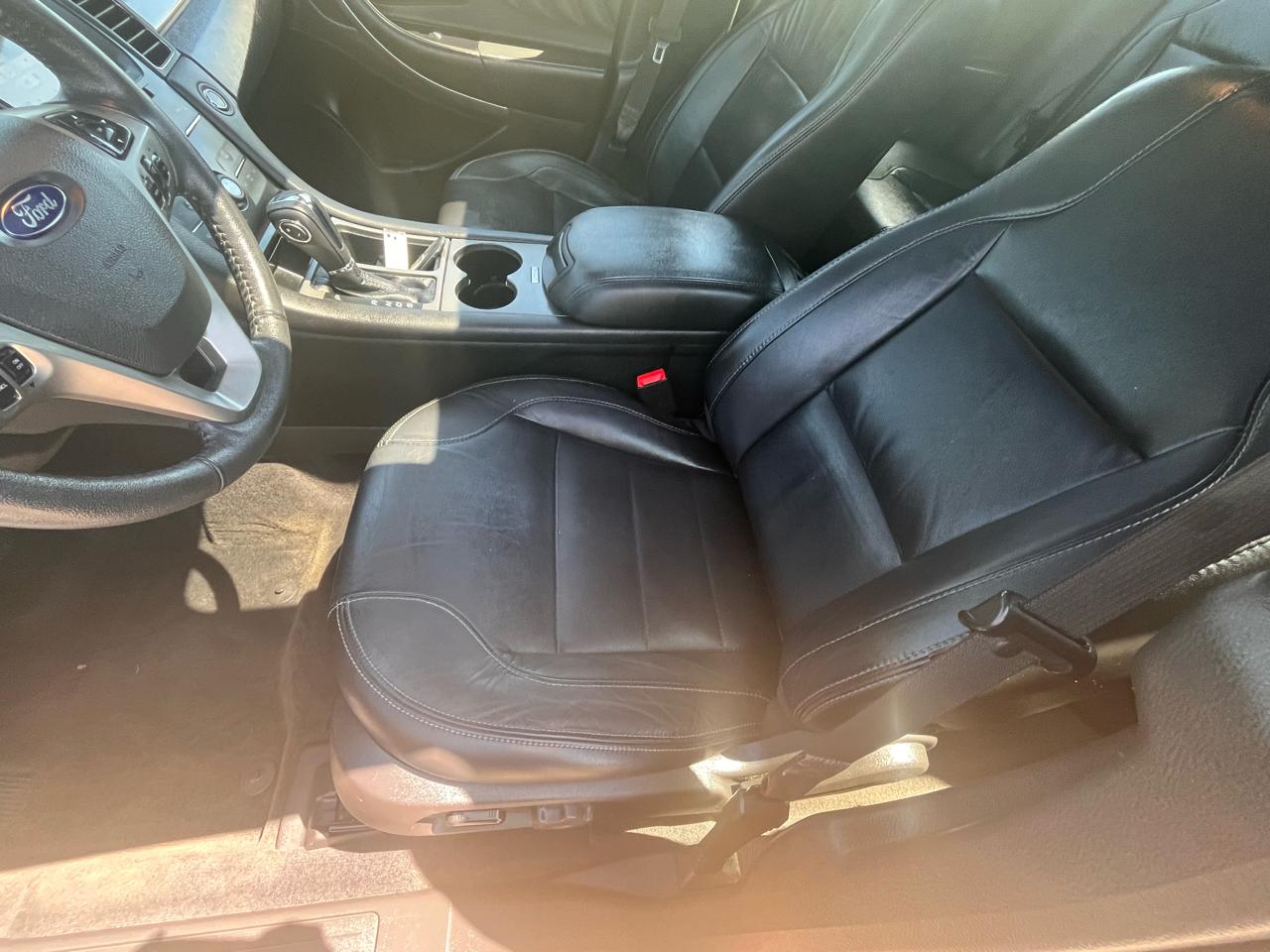 Ford Taurus SEL FWD 2018