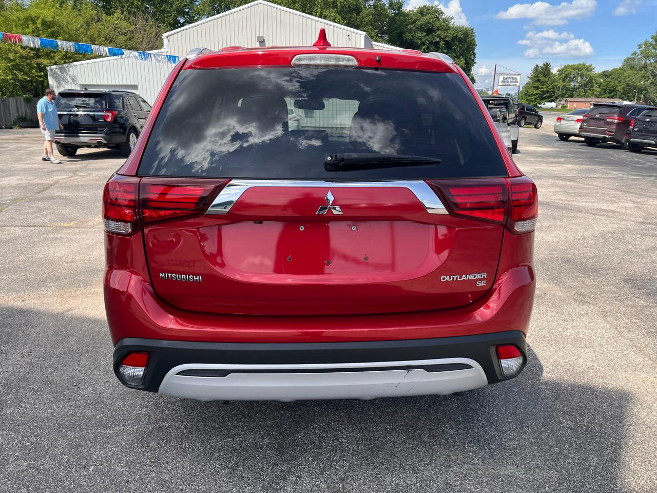 Mitsubishi Outlander SE 2WD 2019