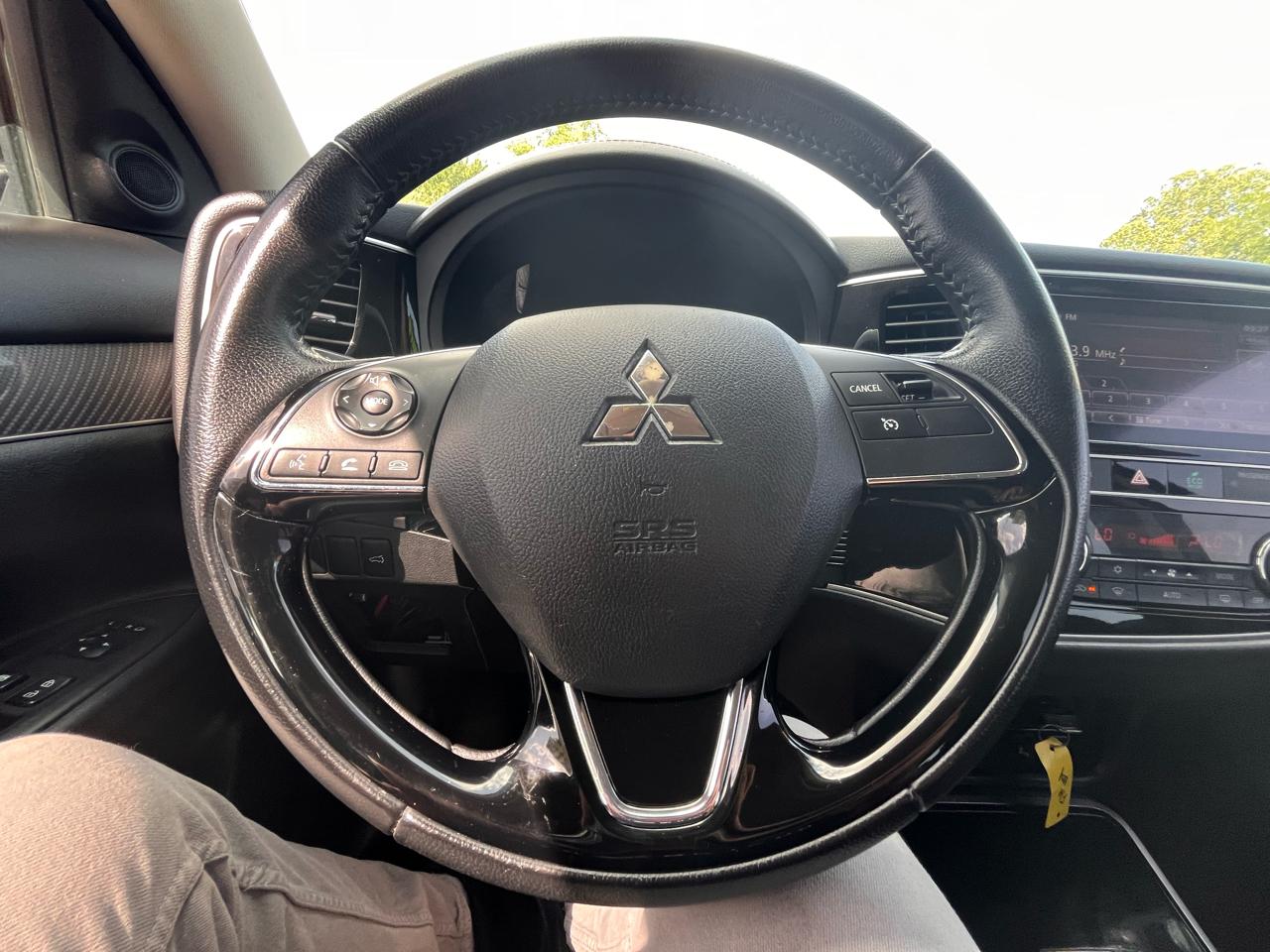 Mitsubishi Outlander SE 2WD 2019