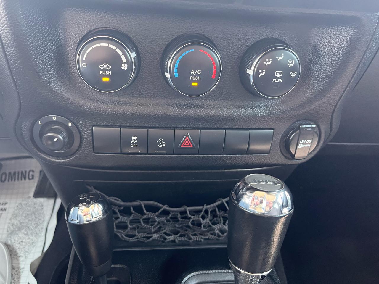 Jeep Wrangler Sport 4WD 2012