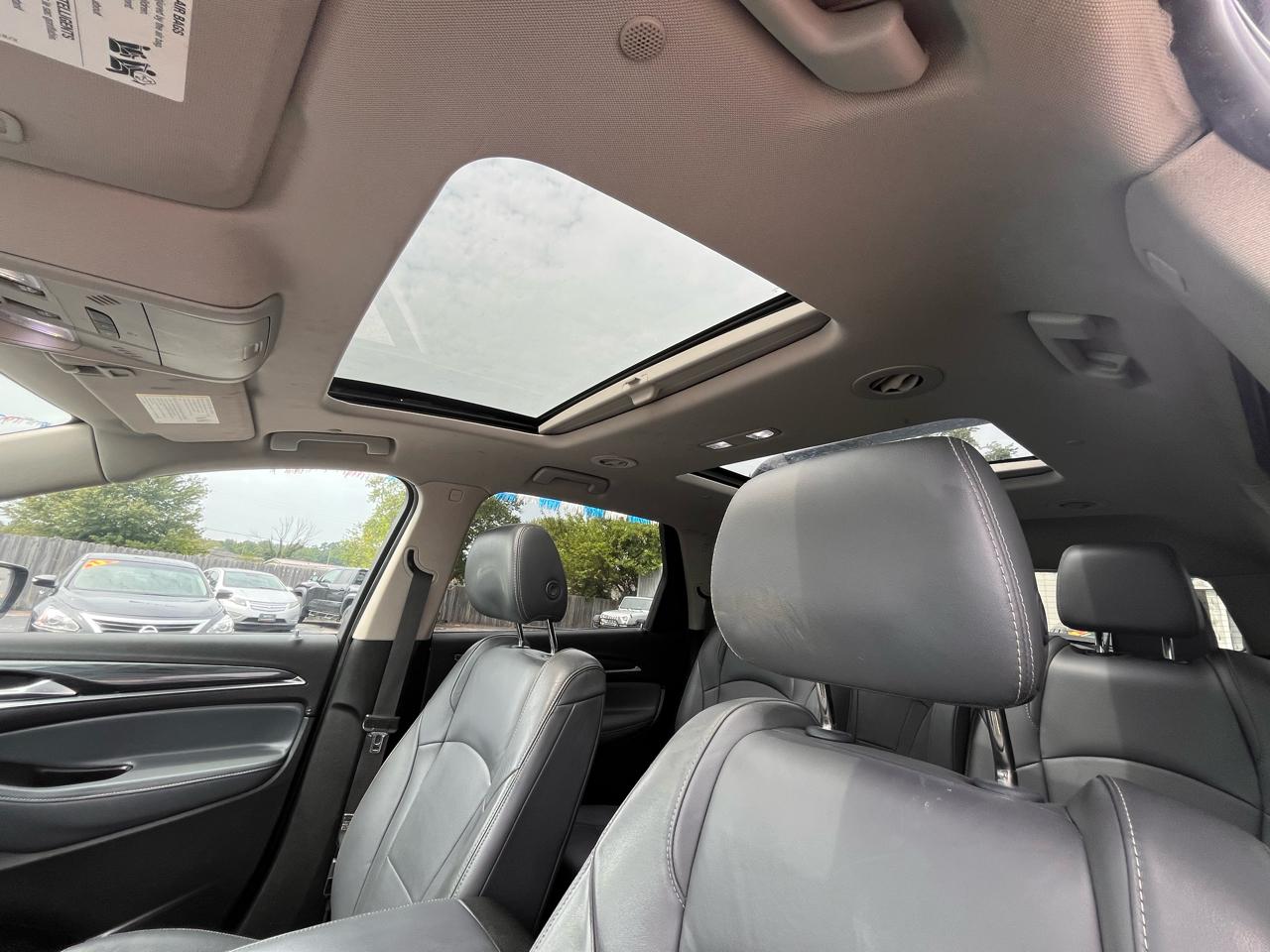 Buick Enclave Essence AWD 2019