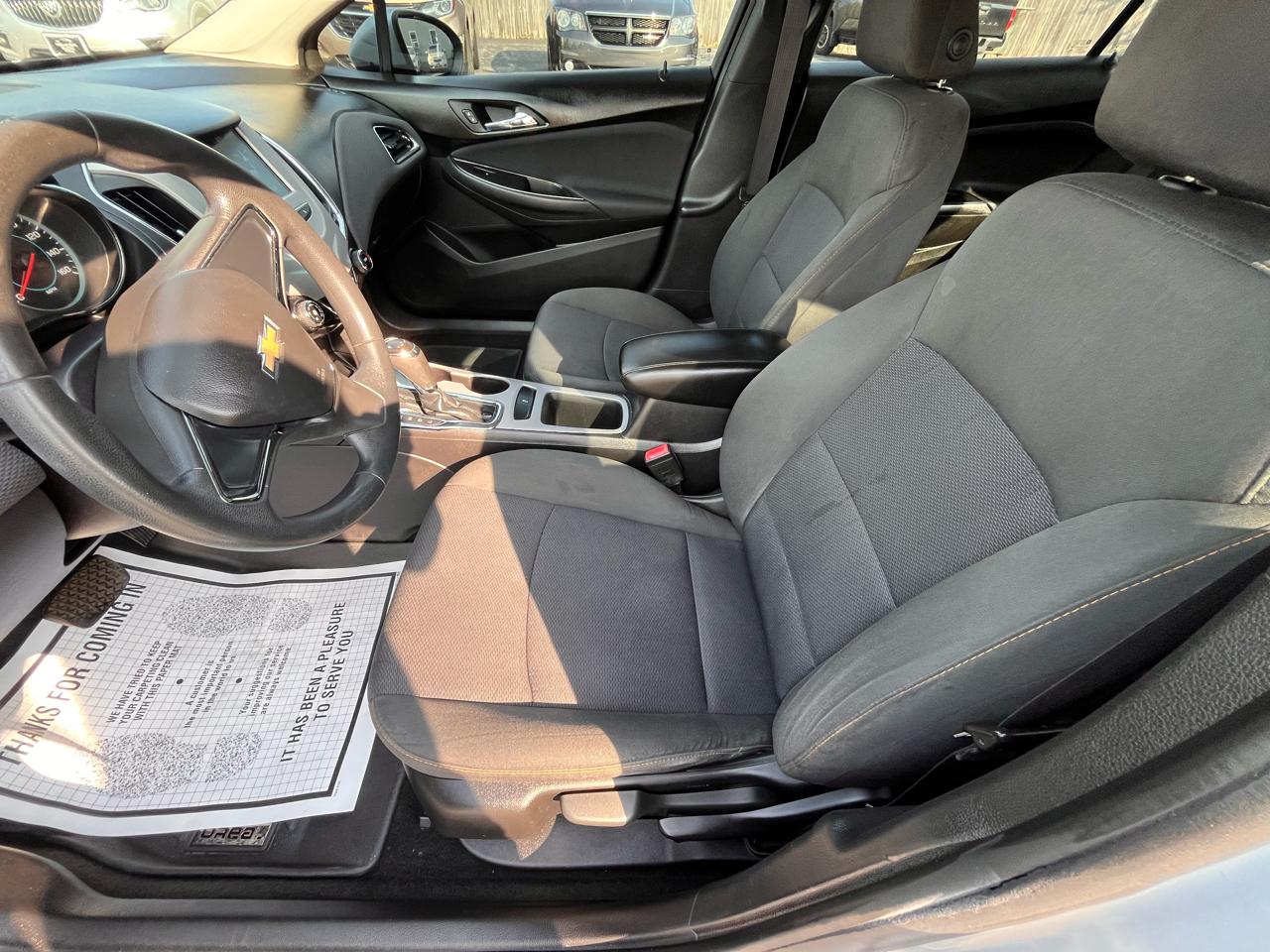 Chevrolet Cruze LS Auto 2017