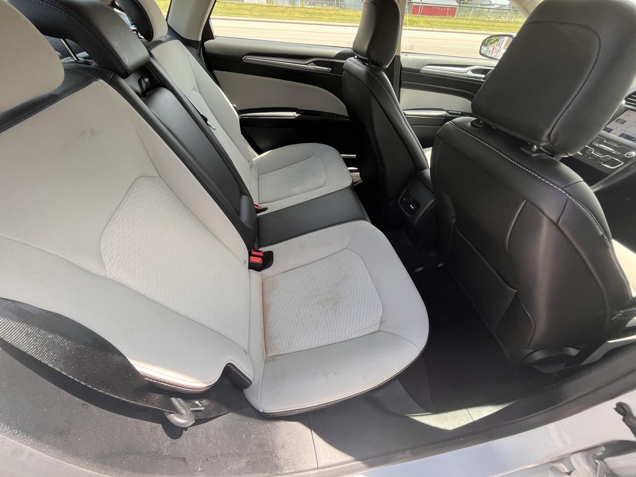 Ford Fusion SE 2020
