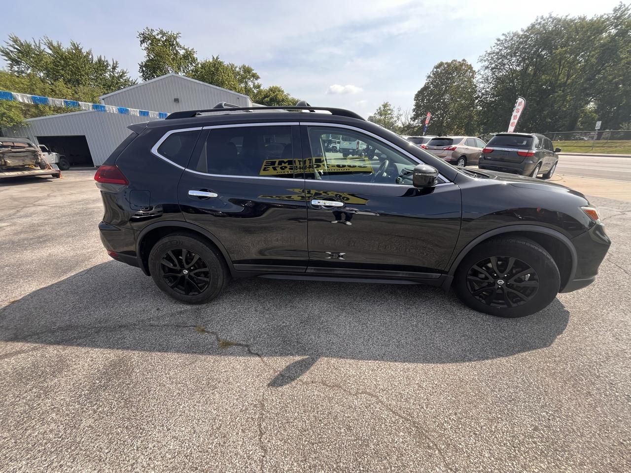 Nissan Rogue SV FWD 2018