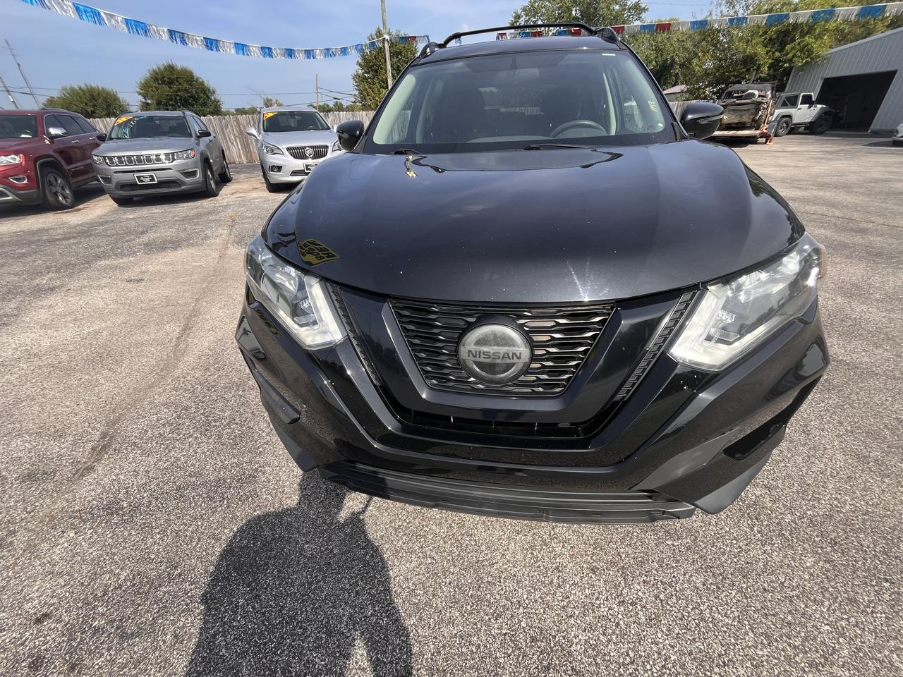 Nissan Rogue SV FWD 2018